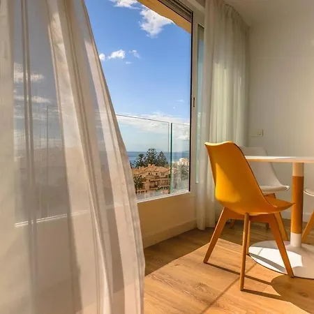 Ar1 Bright With Beautiful Sea Views * אסטפונה